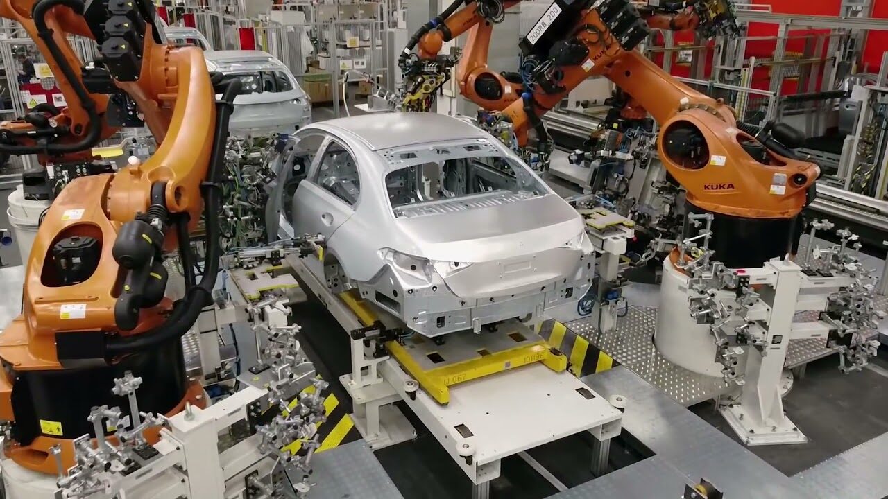 مصنع سيارات مرسيدس الفئة C - كيف يتم تصنيع خط إنتاج التجميع