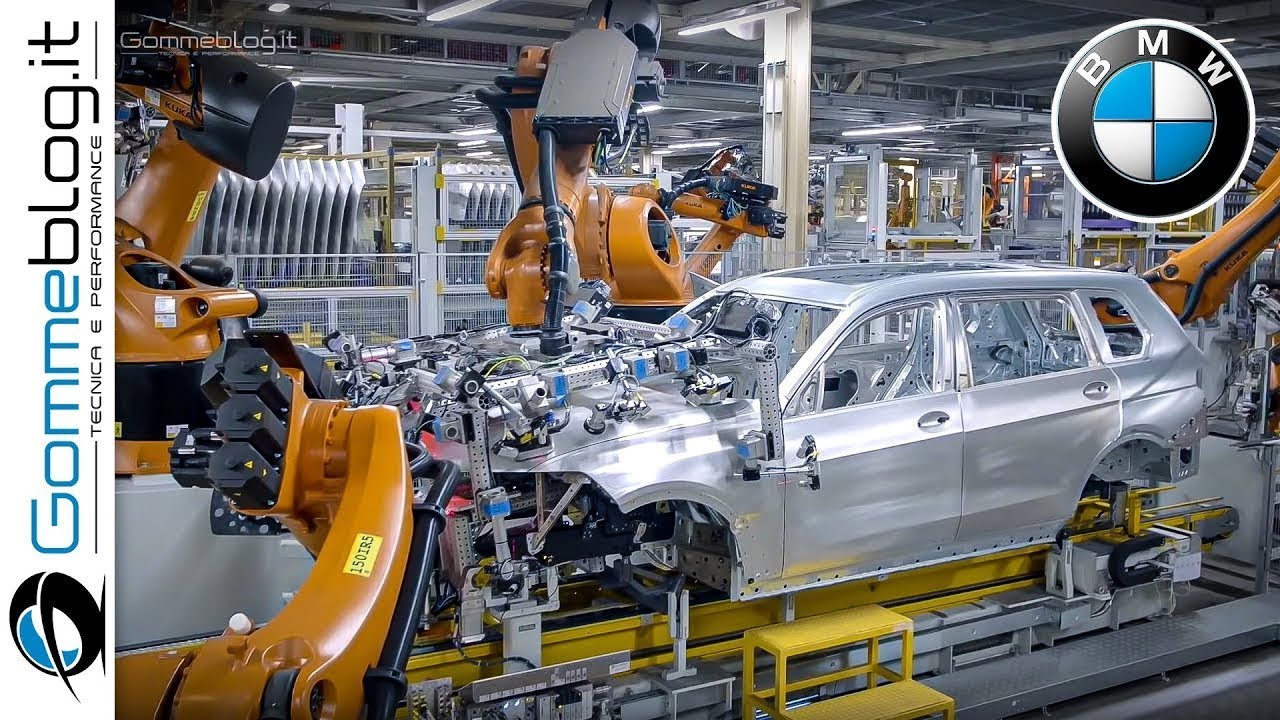 روبوتات مصنع سيارات BMW - تصنيع سريع