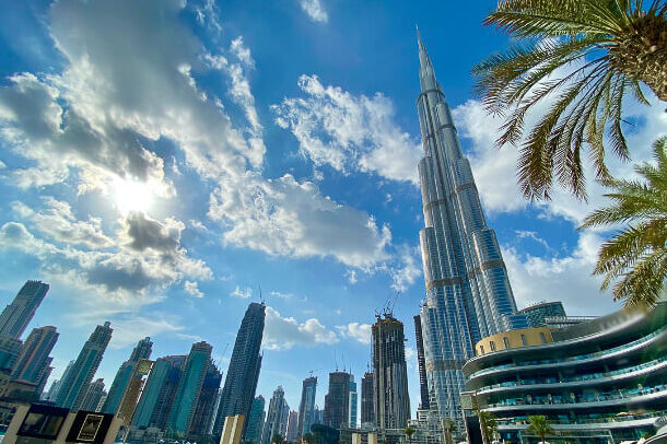 50 nejlépe placených pracovních míst v Dubaji pro cizince -