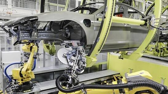 Porsche ENGINE - Automobilová výrobní montážní linka