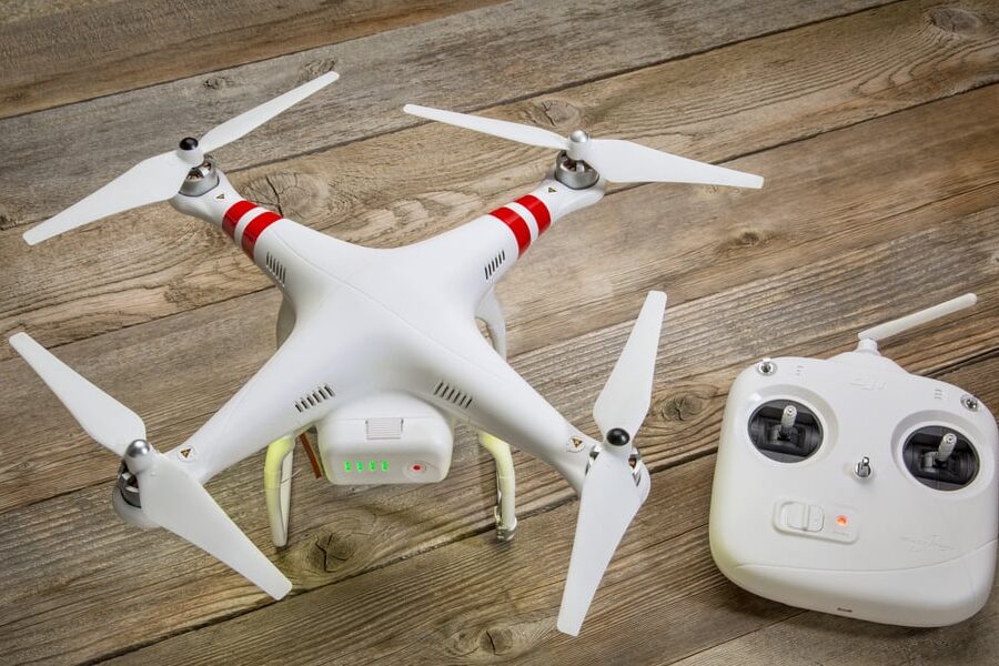 Získání licence pro fotografování dronem, povolení k pojištění -