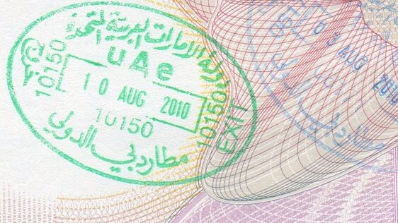 Získání pracovního povolení pro vízum do Dubaje a kolik to stojí -