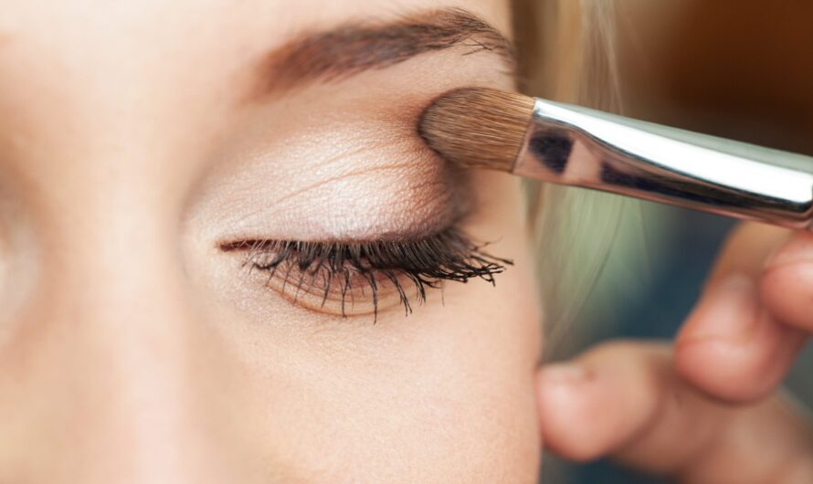 7 færdigheder du skal bruge for at blive en succesfuld makeupartist –