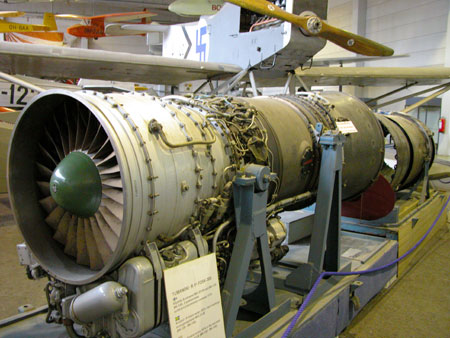 Inde i den komplekse US F-35 Engine Manufacturing Assembly Line