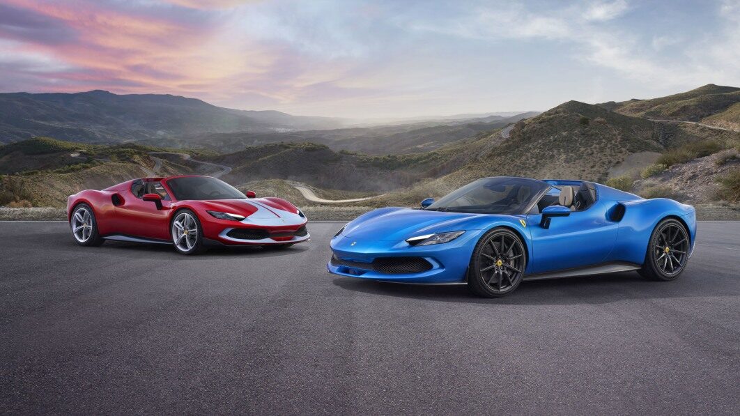 Inde i Ferrari's Gigantic Factory - Supercar Production Line