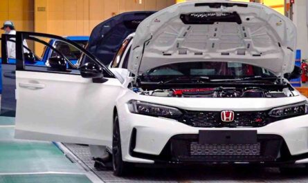 2023 Honda Civic TYPE R production line in Japan