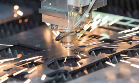 How does a CNC laser cutting machine work?  - Factories