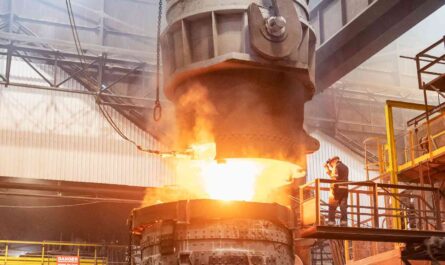 Terrible machines that shook the metallurgy.  Metallurgical plant.