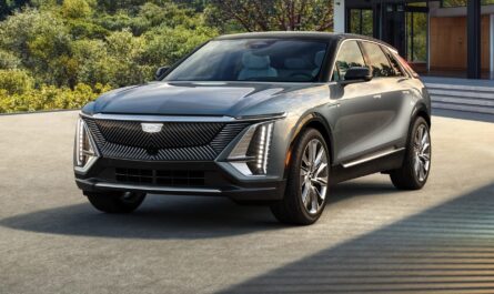 2023 Cadillac LYRIQ Luxury SUV Production Line