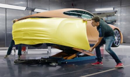 How Porsche designers create the new 911 - Design Center and production line inside