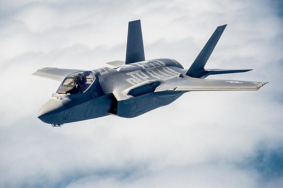 Lockheed Martin F-35 tuotantolinja |  Kuinka lentokone valmistetaan