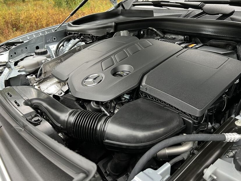 Mercedes C-sarjan AUTOTEHDAS – MITEN SE VALMISTETAAN Kokoonpano Tuotantolinja Valmistus Valmistus