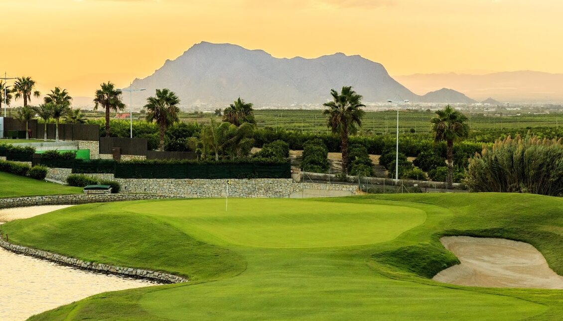 Golf Resortin liiketoimintasuunnitelmamallin käynnistäminen -