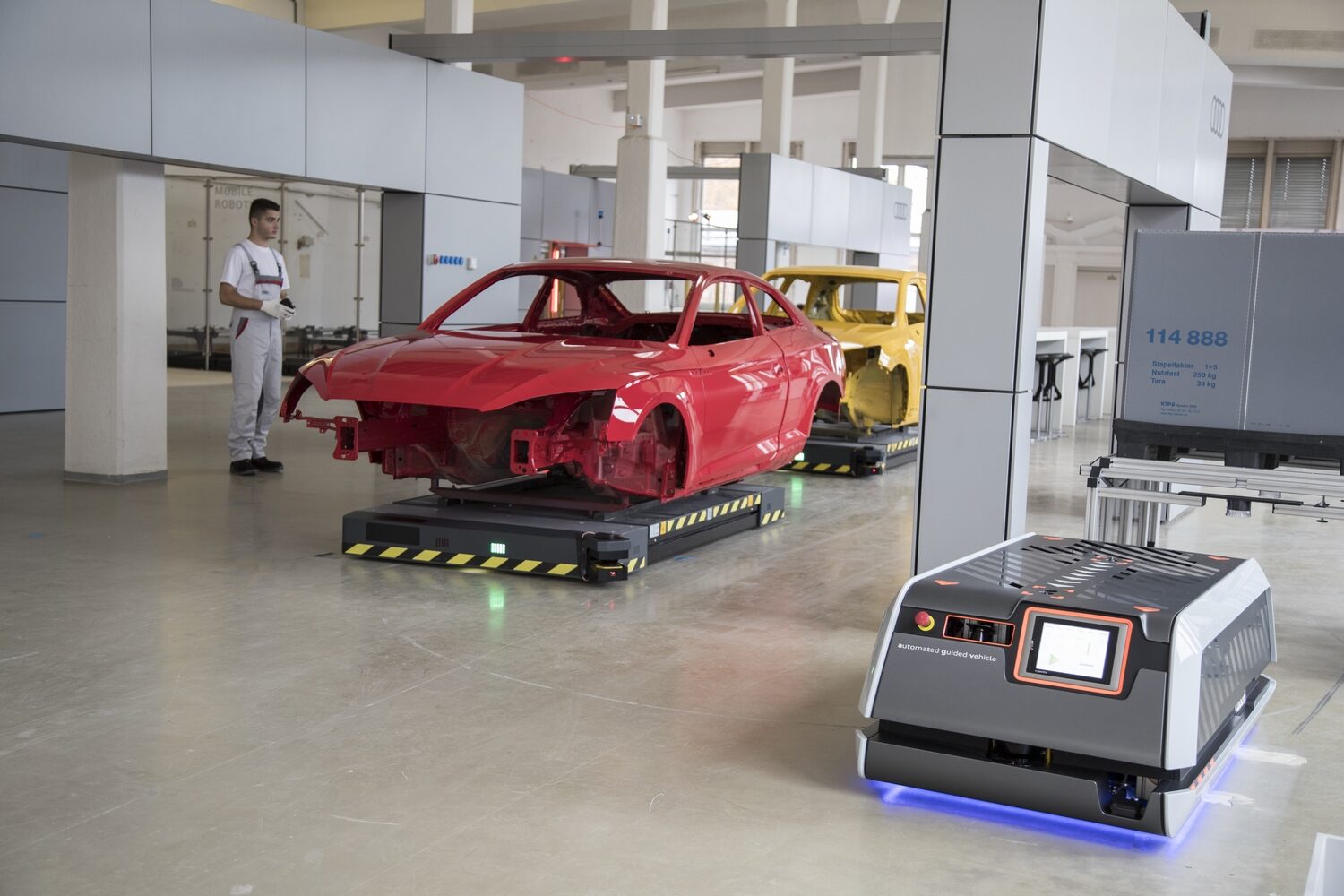 Audi - Autógyár 🚗 Gyártás ⚙ Robot üzemek összeszerelése