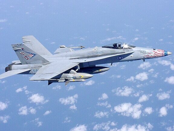 Az amerikai Super Advanced milliárd dolláros F-16 és F-35 összeszerelő vonalon belül