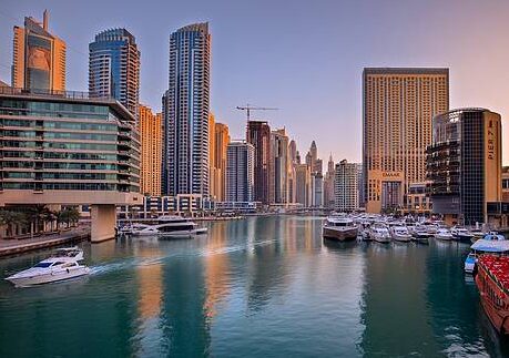 Az élet a Dubai 21-ben igaz, amit az utazási iroda nem árul el...
