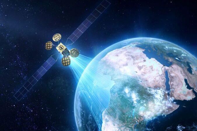 Lini produksi satelit pintar pertama China setiap tahun dapat menghasilkan 240 satelit