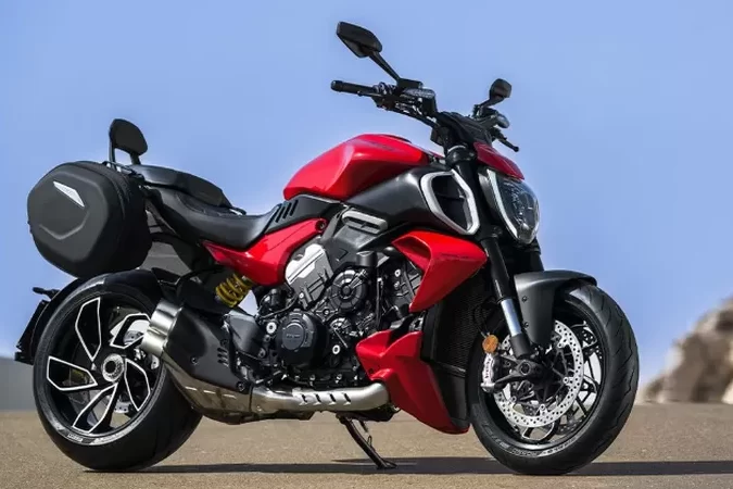 Pabrik Sepeda Motor Terbaik Italia: Di Dalam Lini Produksi Ducati Membangun Sepeda Motor dengan Tangan