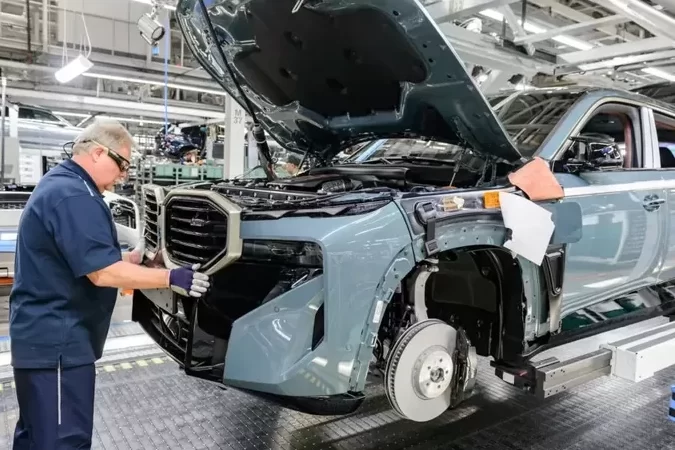 ROBOT Pabrik Mobil BMW - Manufaktur Cepat