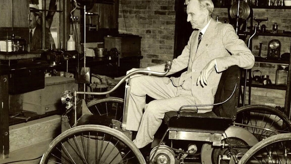 Video uttana.com: Henry Ford dan Lini Produksi Massalnya