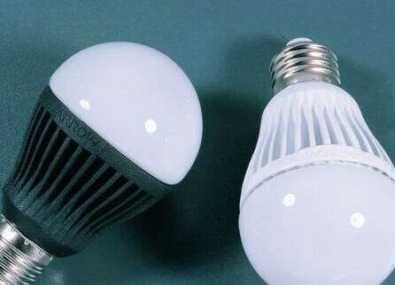 Kelebihan utama menggunakan lampu LED di kilang ialah -