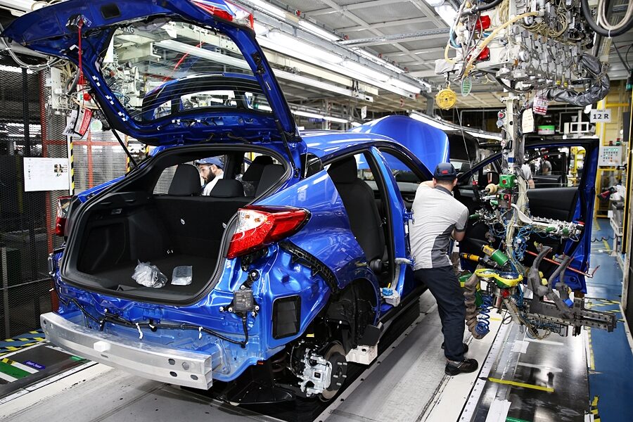 Toyota Corolla Hybrid Manufacturing Turkey , Barisan Pemasangan Corolla