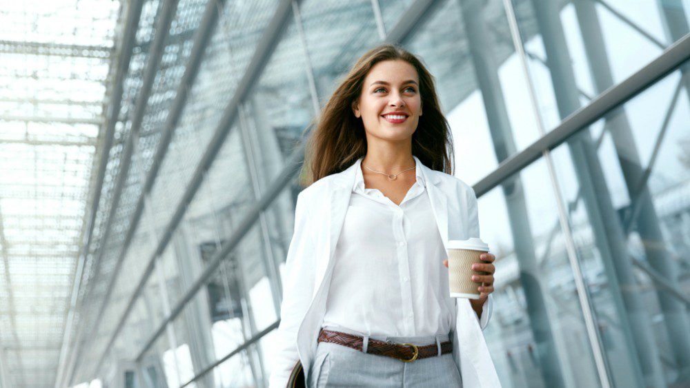 Hoe zich te kleden voor succes als vrouw in zaken of werk -