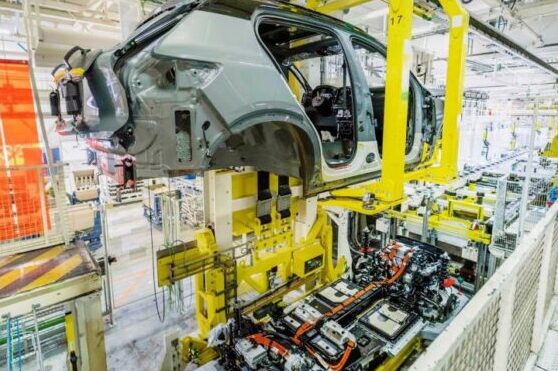 Volvo XC40 Üretimi |  NASIL YAPILIR Araba Fabrikası Montaj Hattı